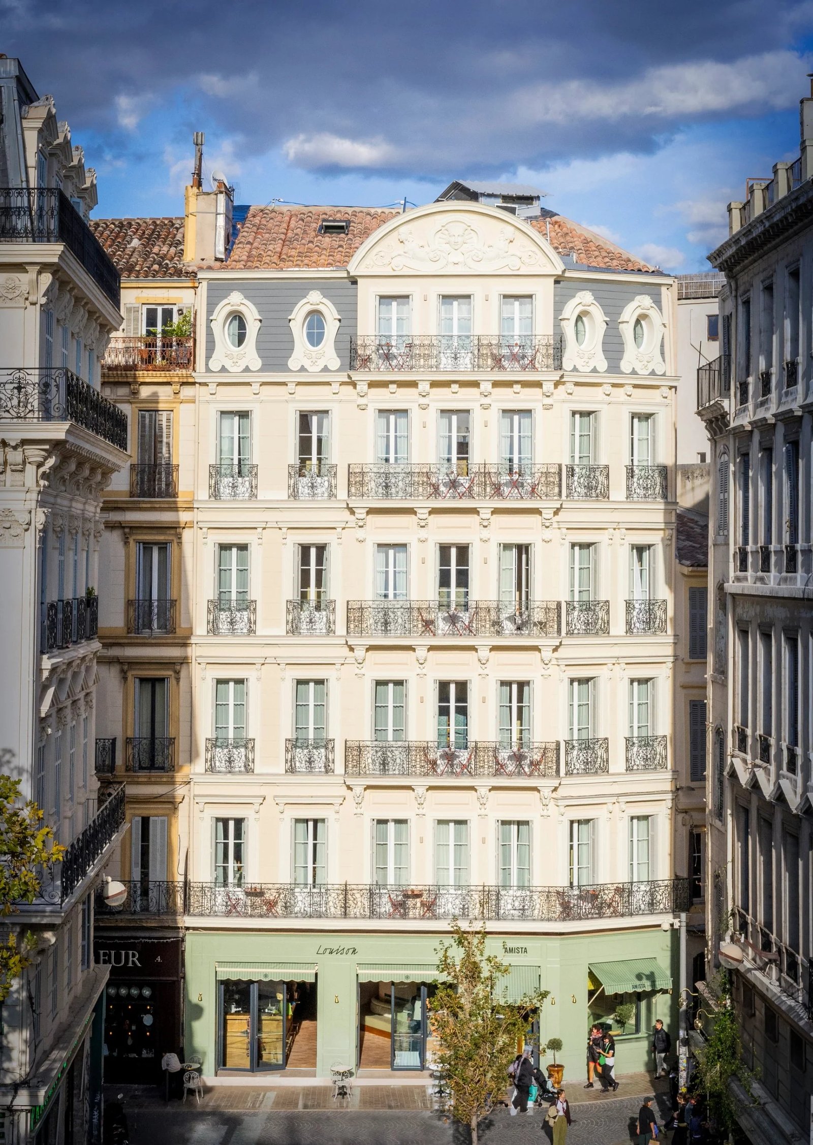 Hôtel Amista, Marseille, how it began