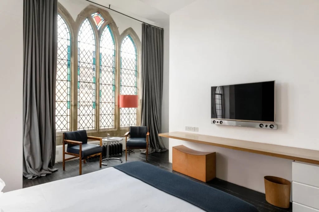 At the Chapel, rooms