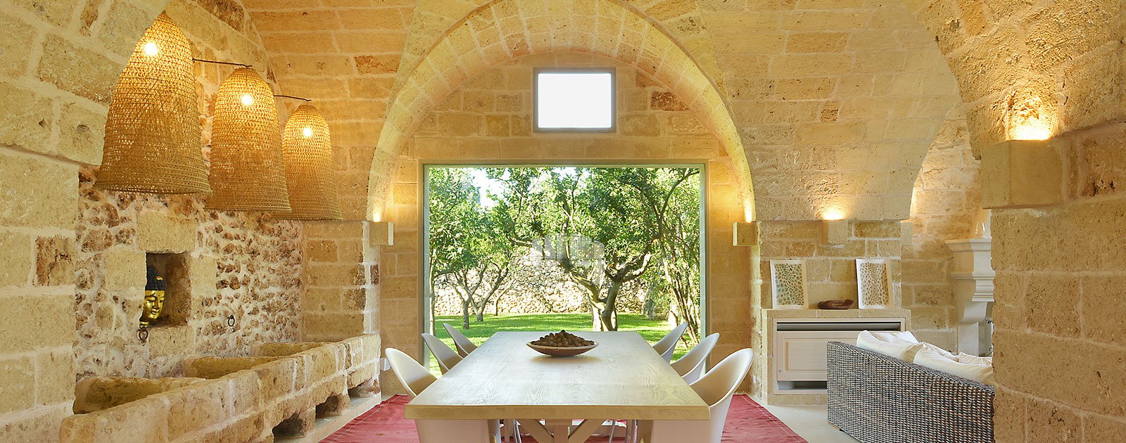 Masseria Trapanà, at the table