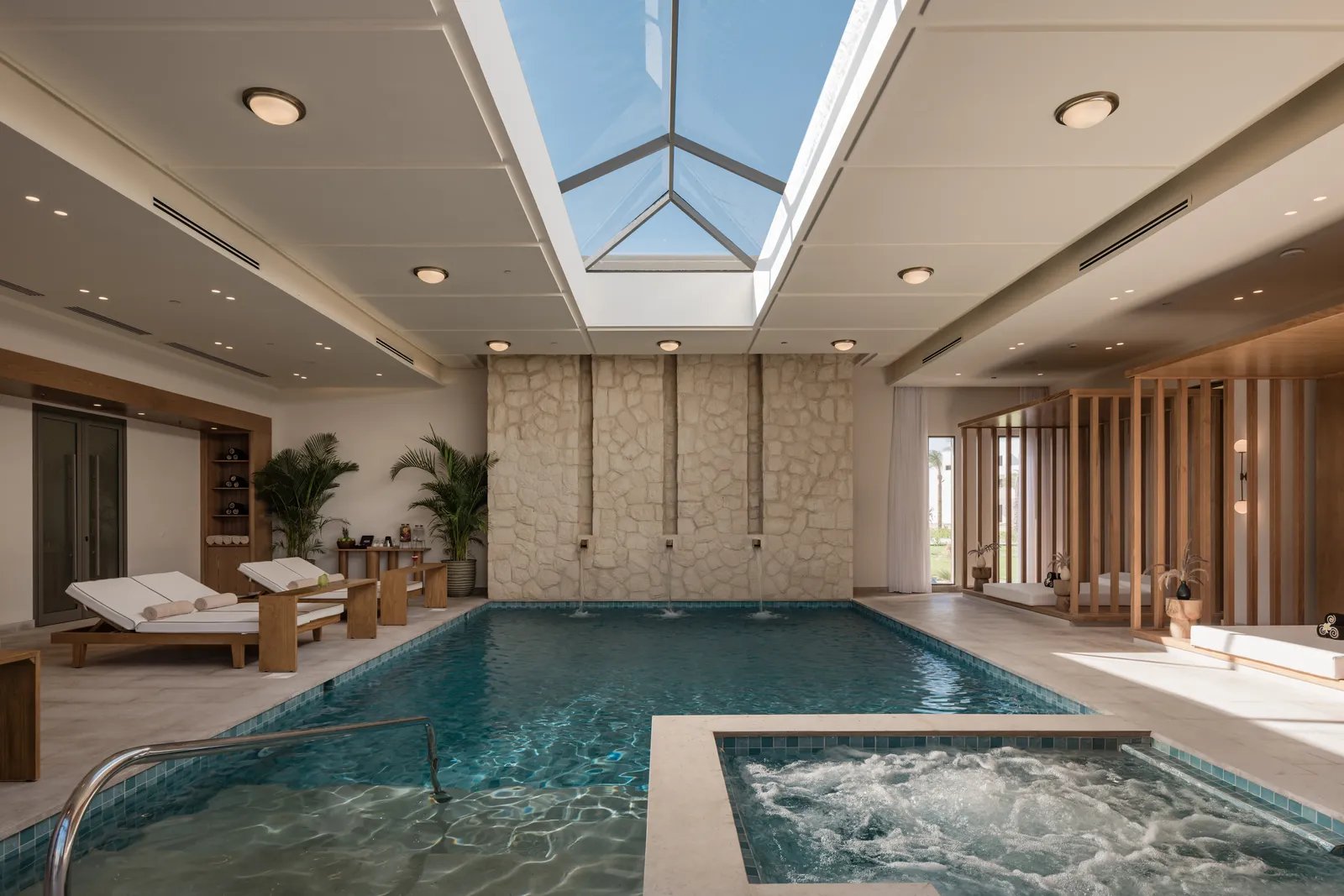 JAZ Elite Riviera, the spa