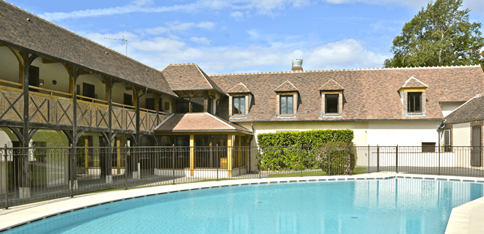 Le Domaine du Roncemay - Hôtel, Restaurants, Golf & Spa, the pool