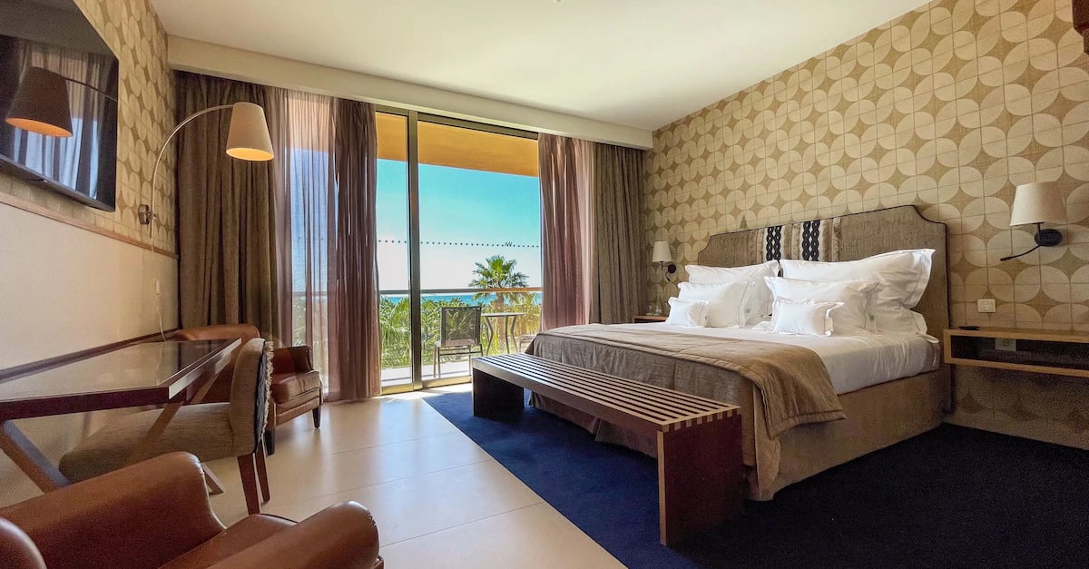 Wine & Books by the Sea, Algarve Resort, rooms