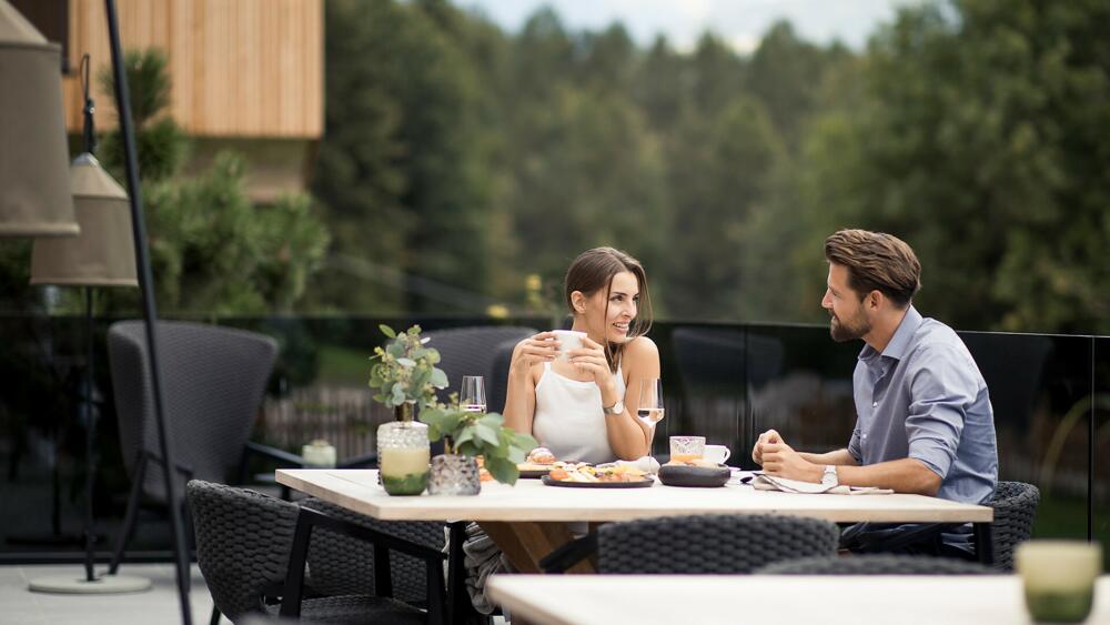 PURMONTES Private Luxury Chalet, at the table