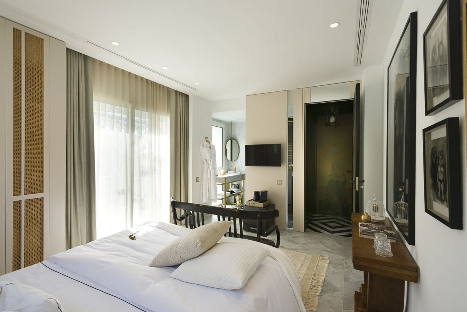 Maison Dedine, rooms