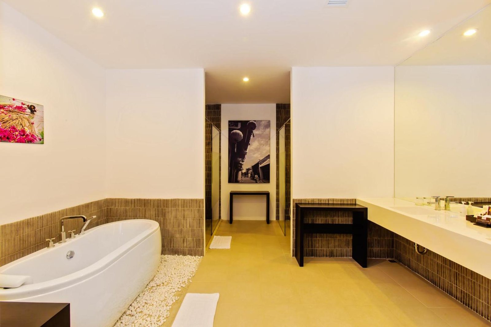 Hoi An Historic Hotel — rooms