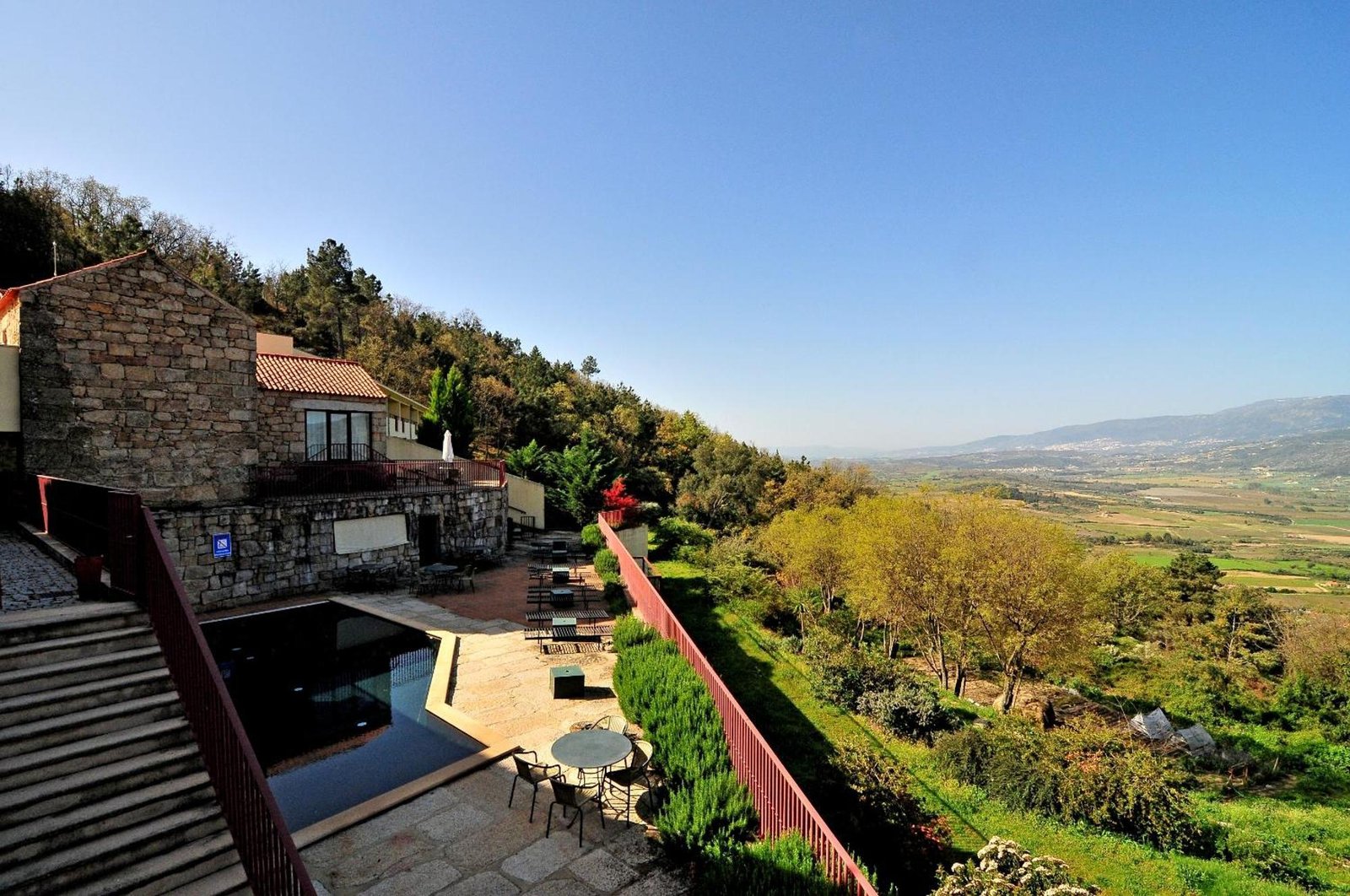 Pousada Convento de Belmonte, the pool