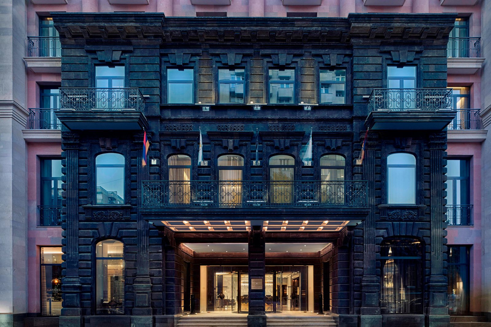 Hotel Alexander, how it began