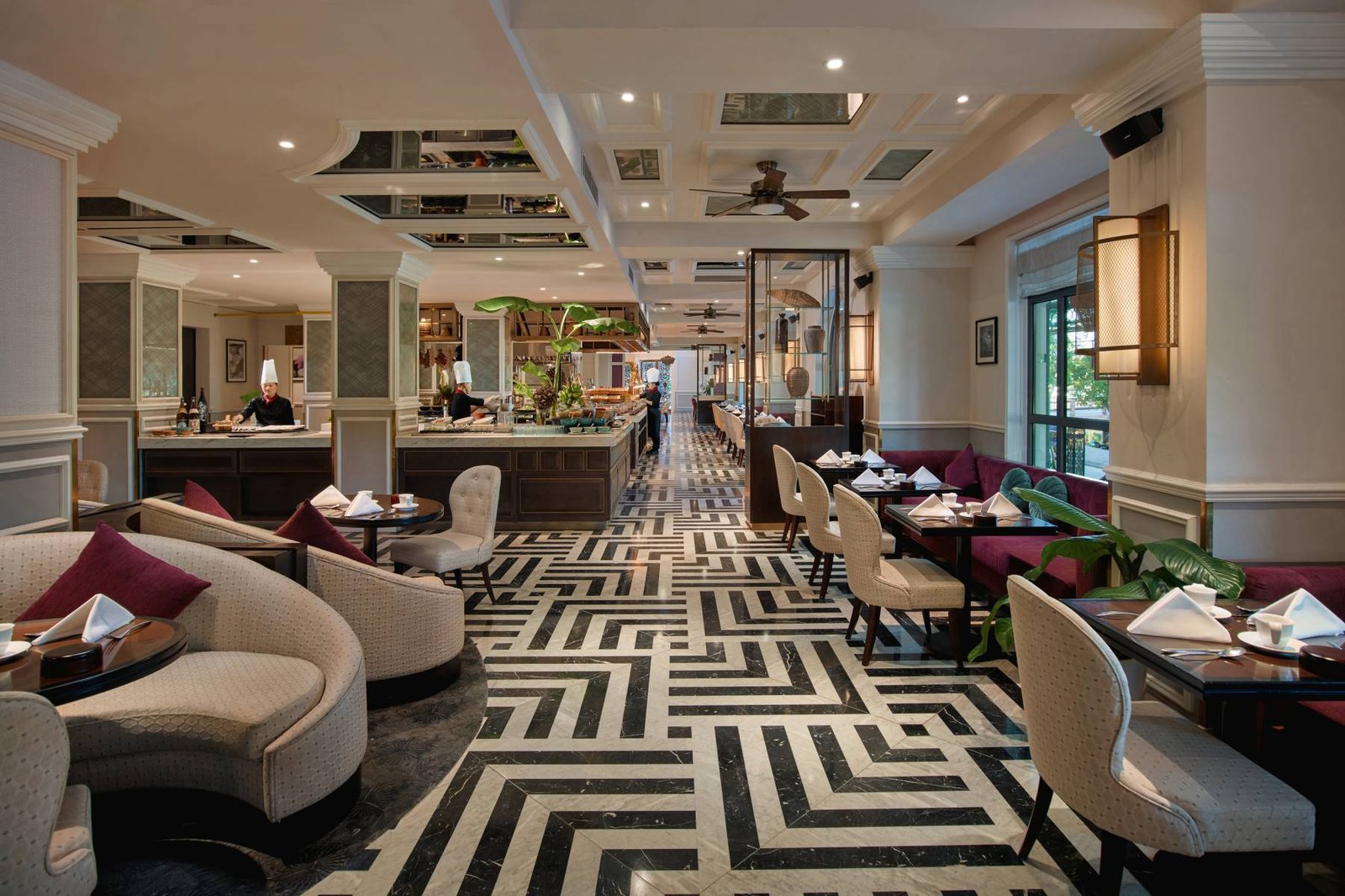Hotel Royal Hoi An — eat & drink