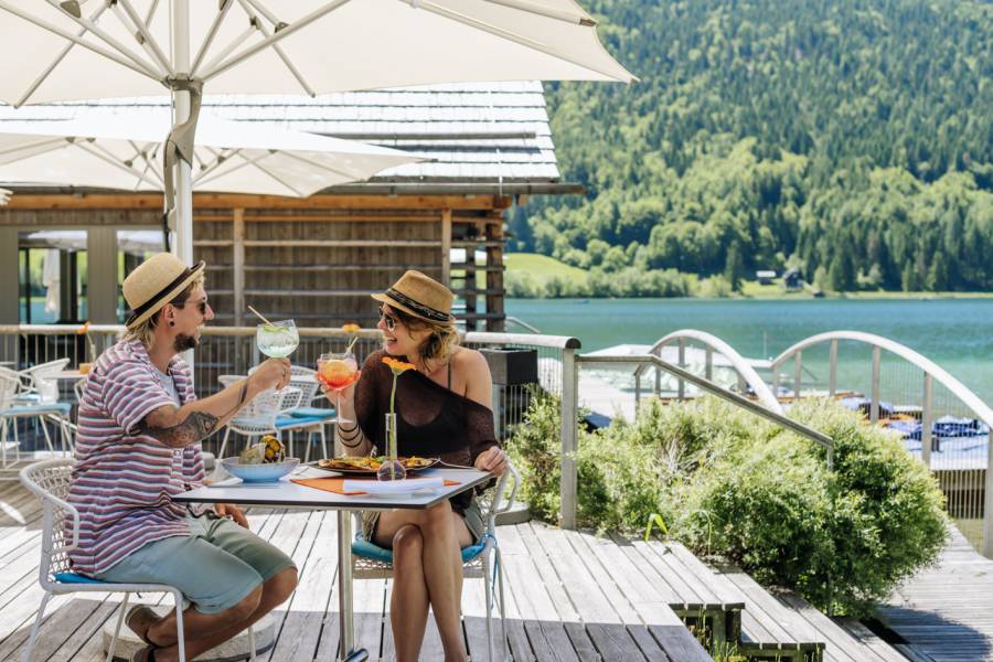 Strandhotel am Weissensee, at the table