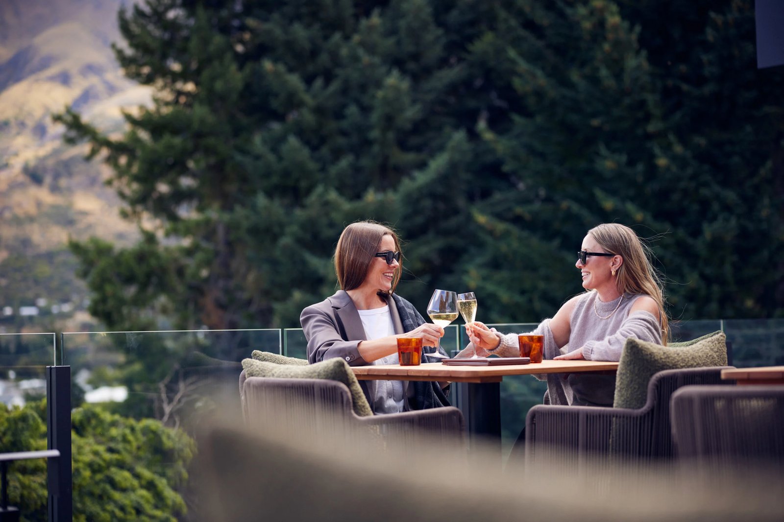 Coronet Ridge Resort, elevation bar & restaurant