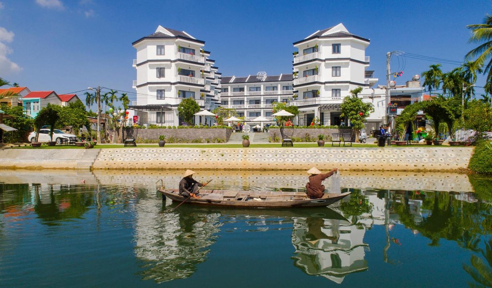 Gem Riverside Hotel Hoi An — vibe