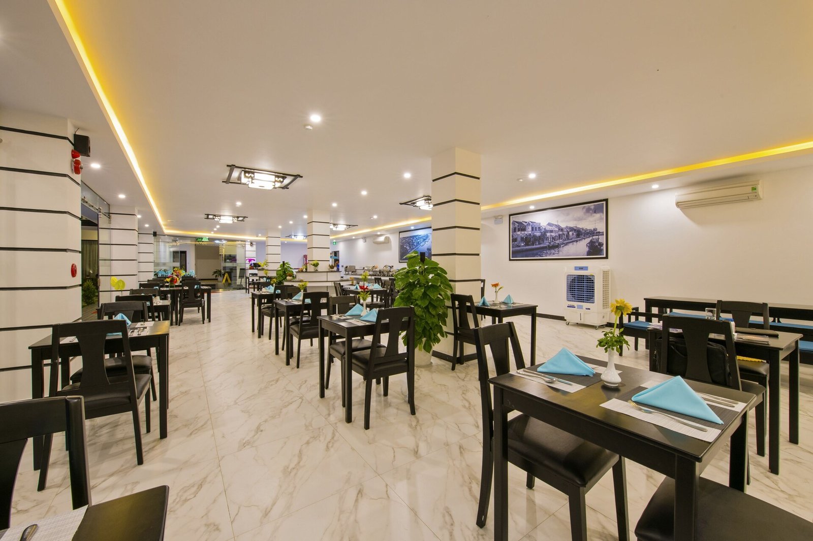 Gem Riverside Hotel Hoi An — eat & drink