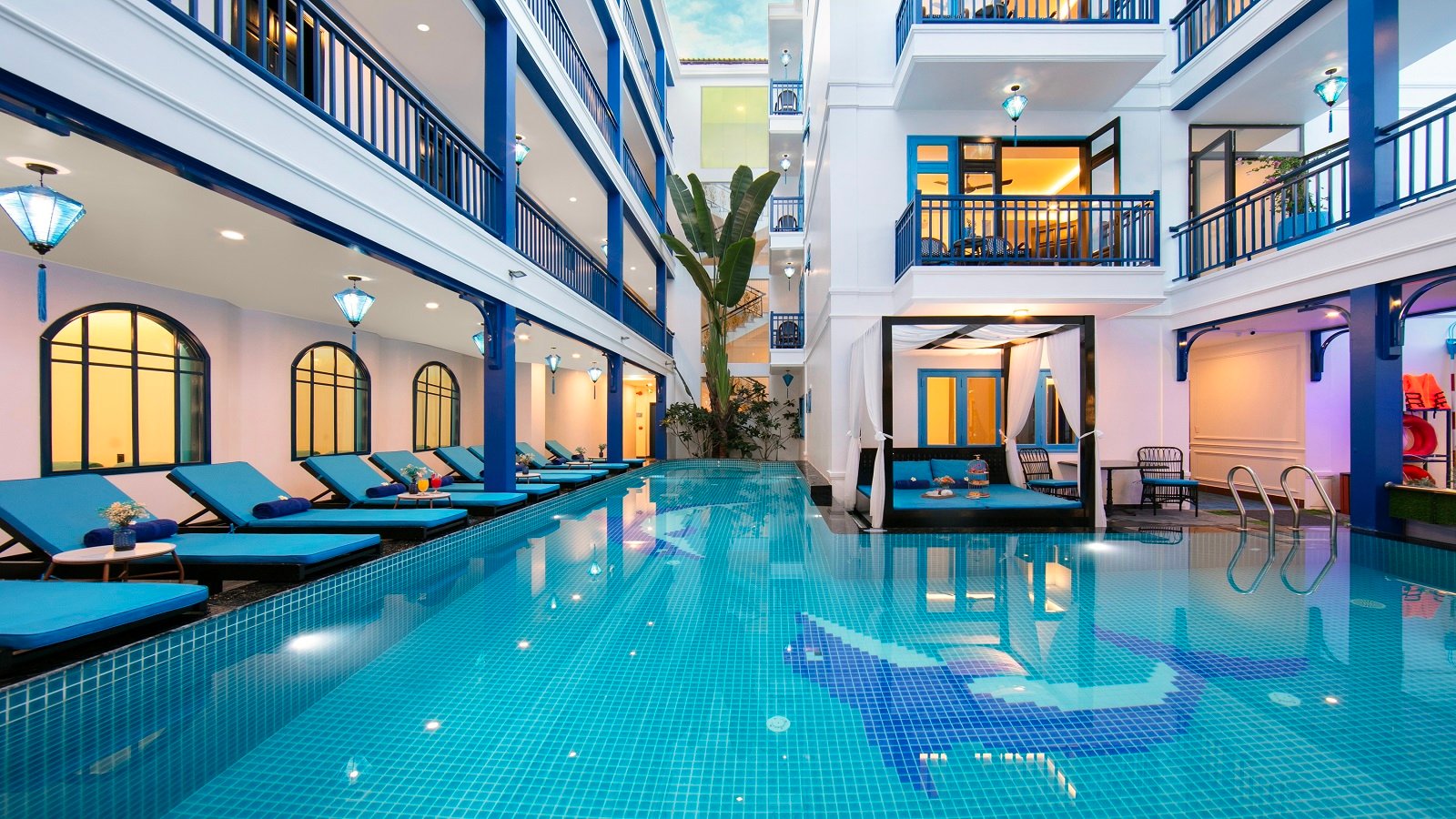 Silk River Hoi An Hotel & Spa — vibe