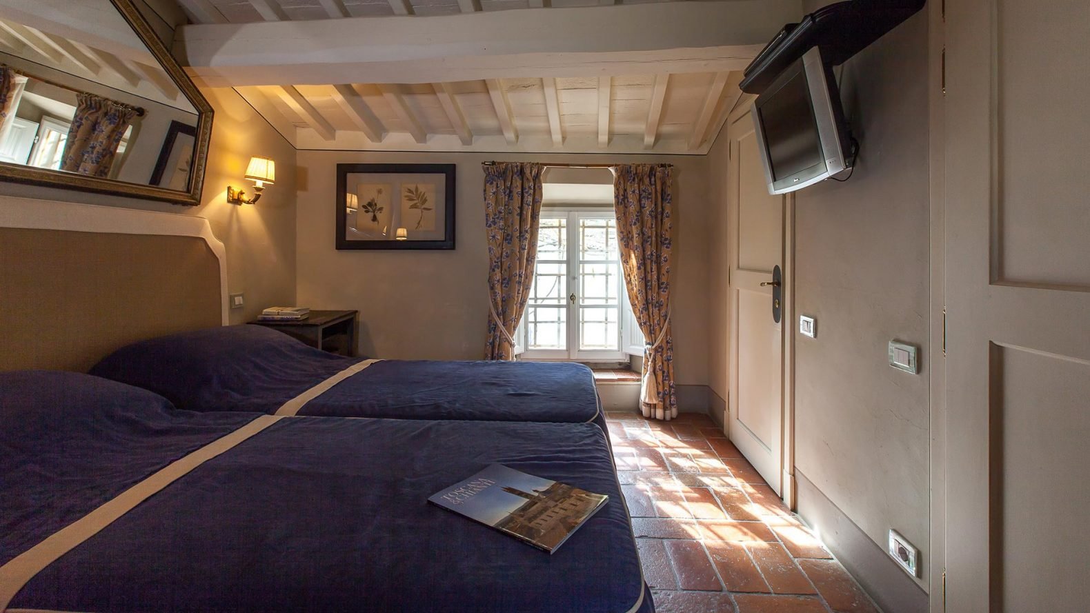 Villa Bordoni, rooms