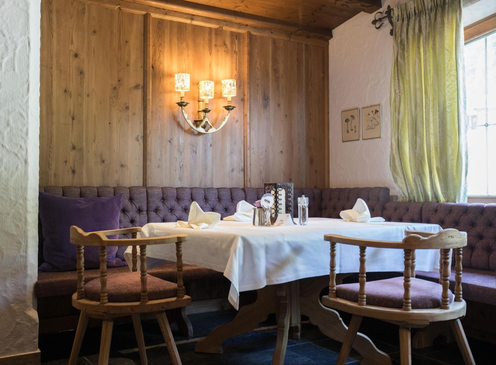 ElisabethHotel Premium Private Retreat- Adults only, restaurant stuben
