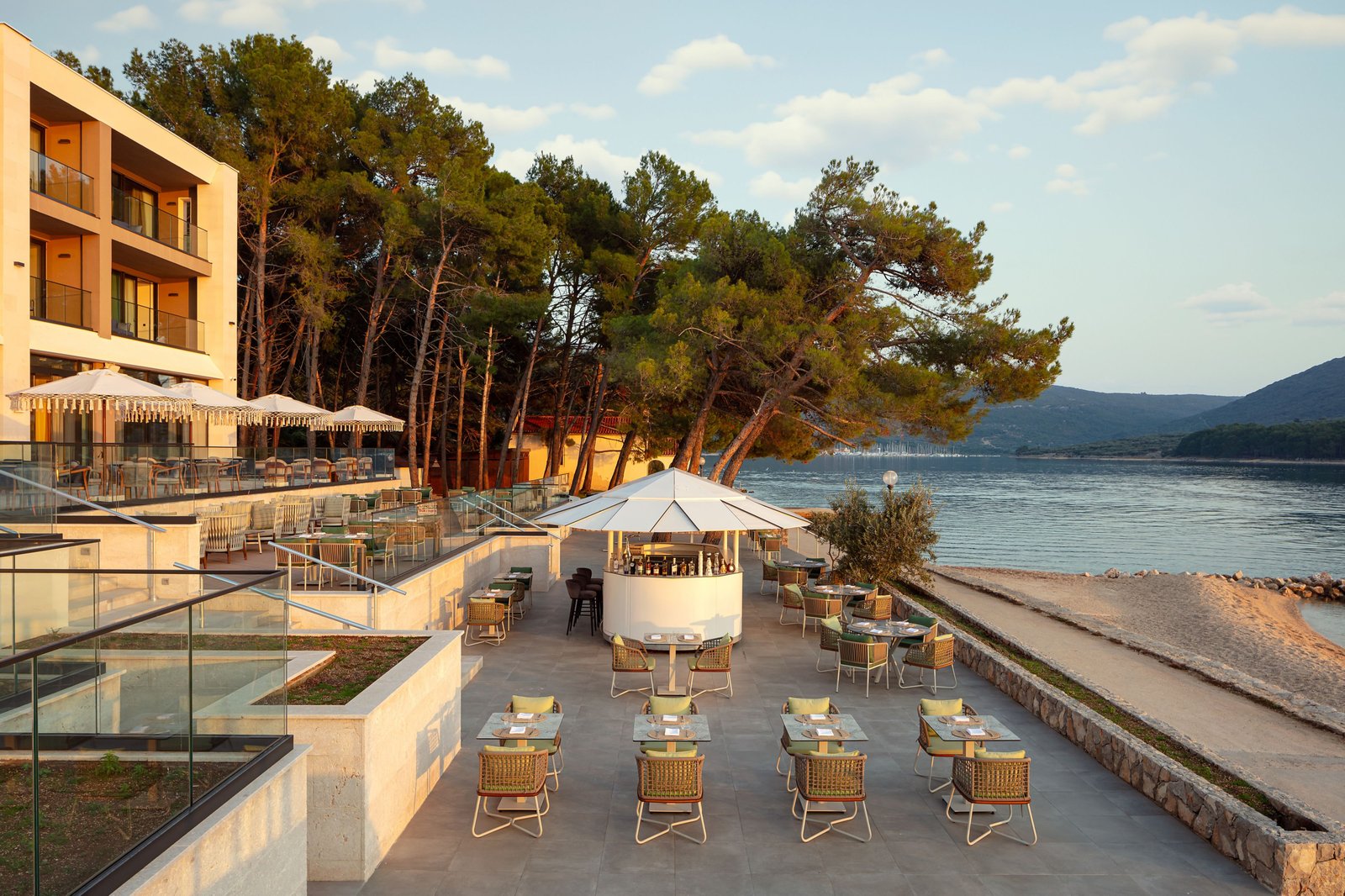 The Isolano, Cres, Autograph Collection, the creski beach bar