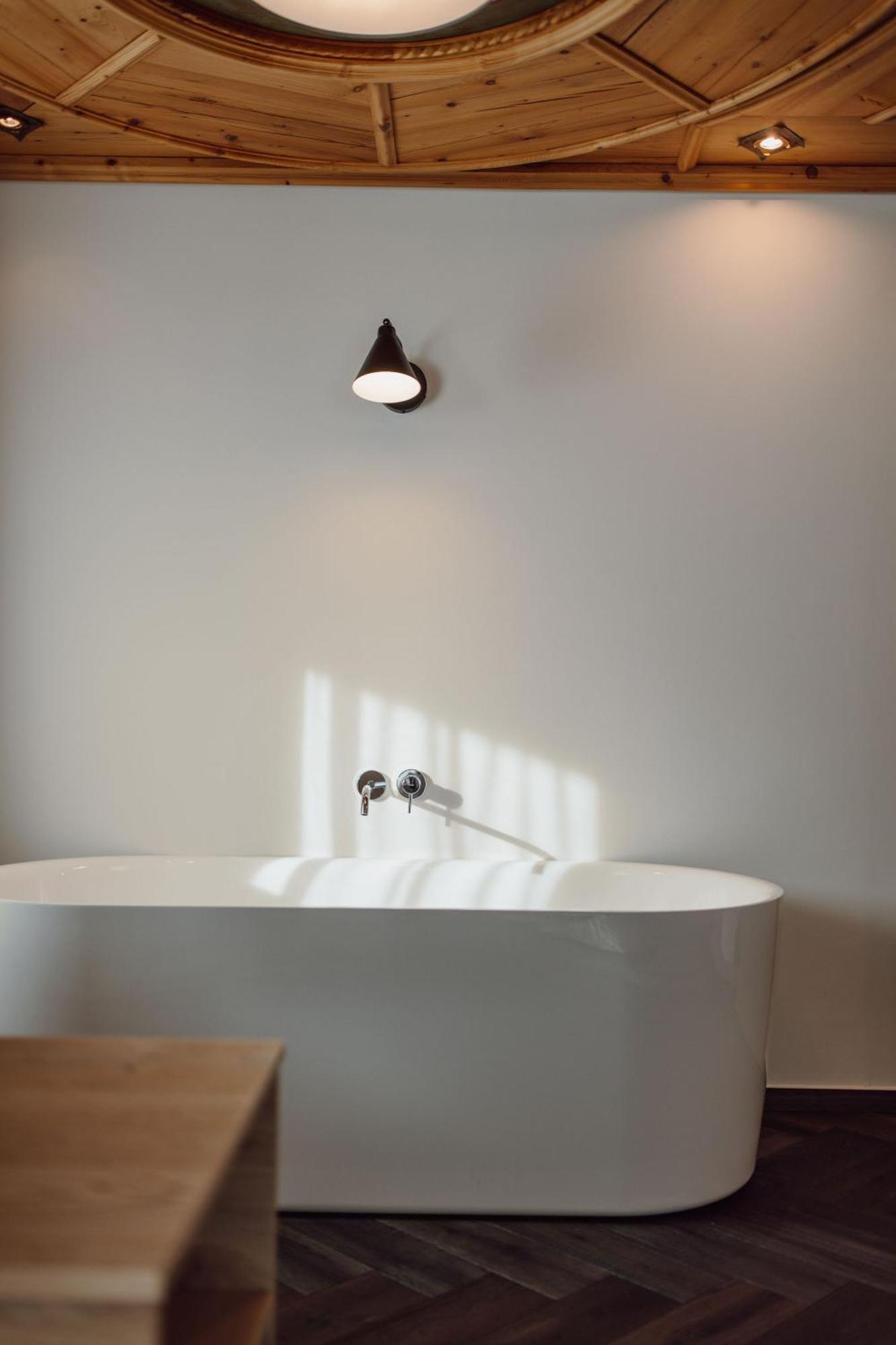 Hotel Loj