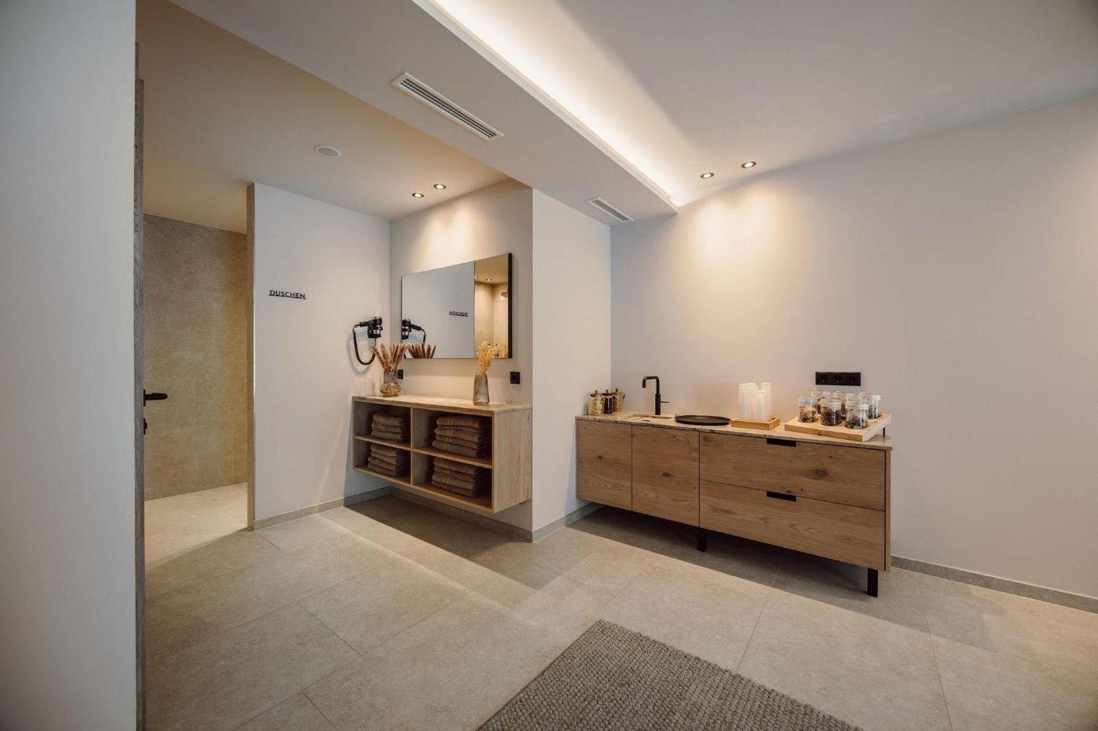 Hotel Loj