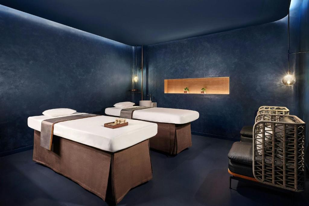 Veranda Resort Phuket, Autograph Collection, the spa and gym