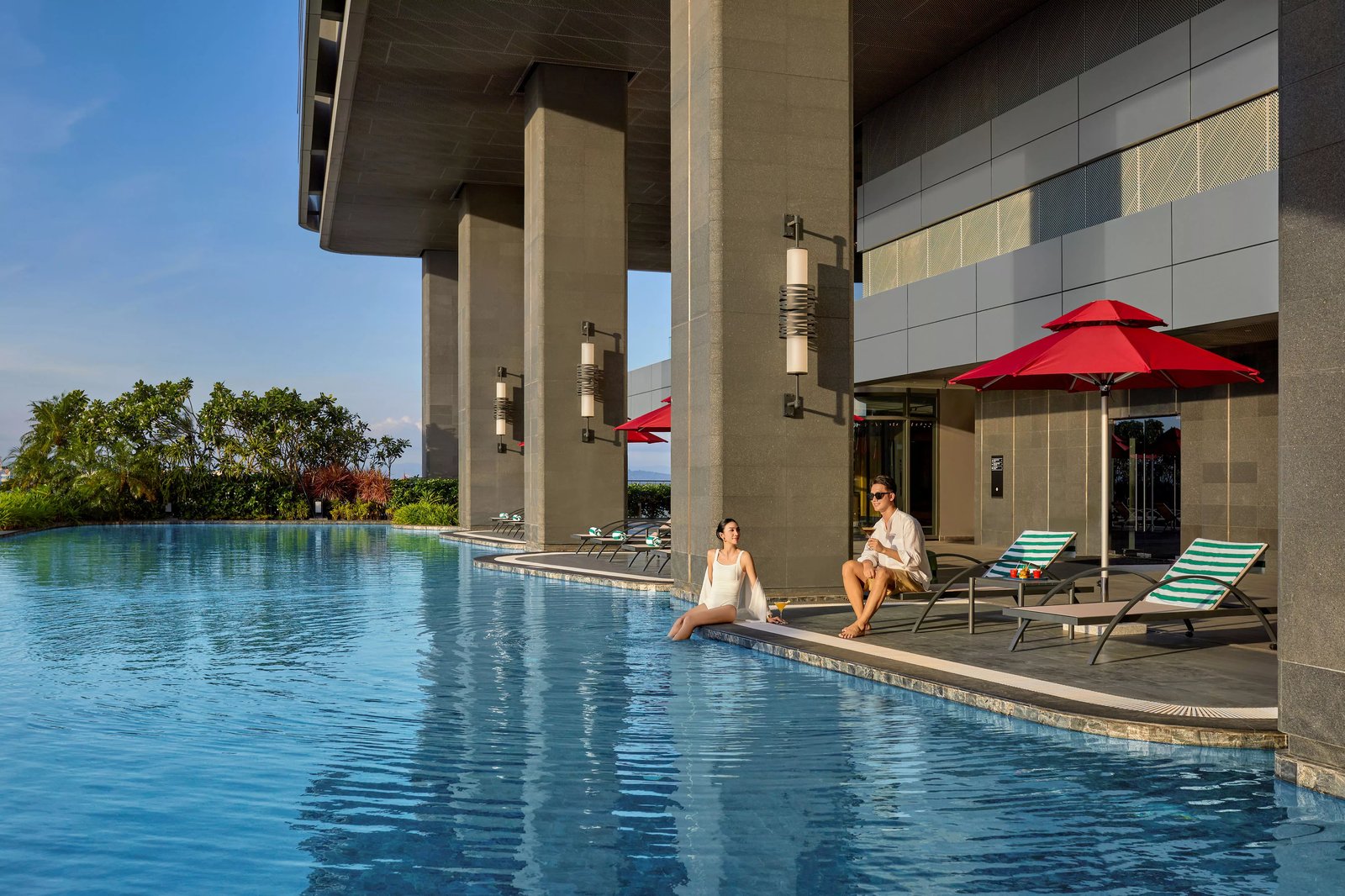 Pullman Hai Phong Grand Hotel, the pool