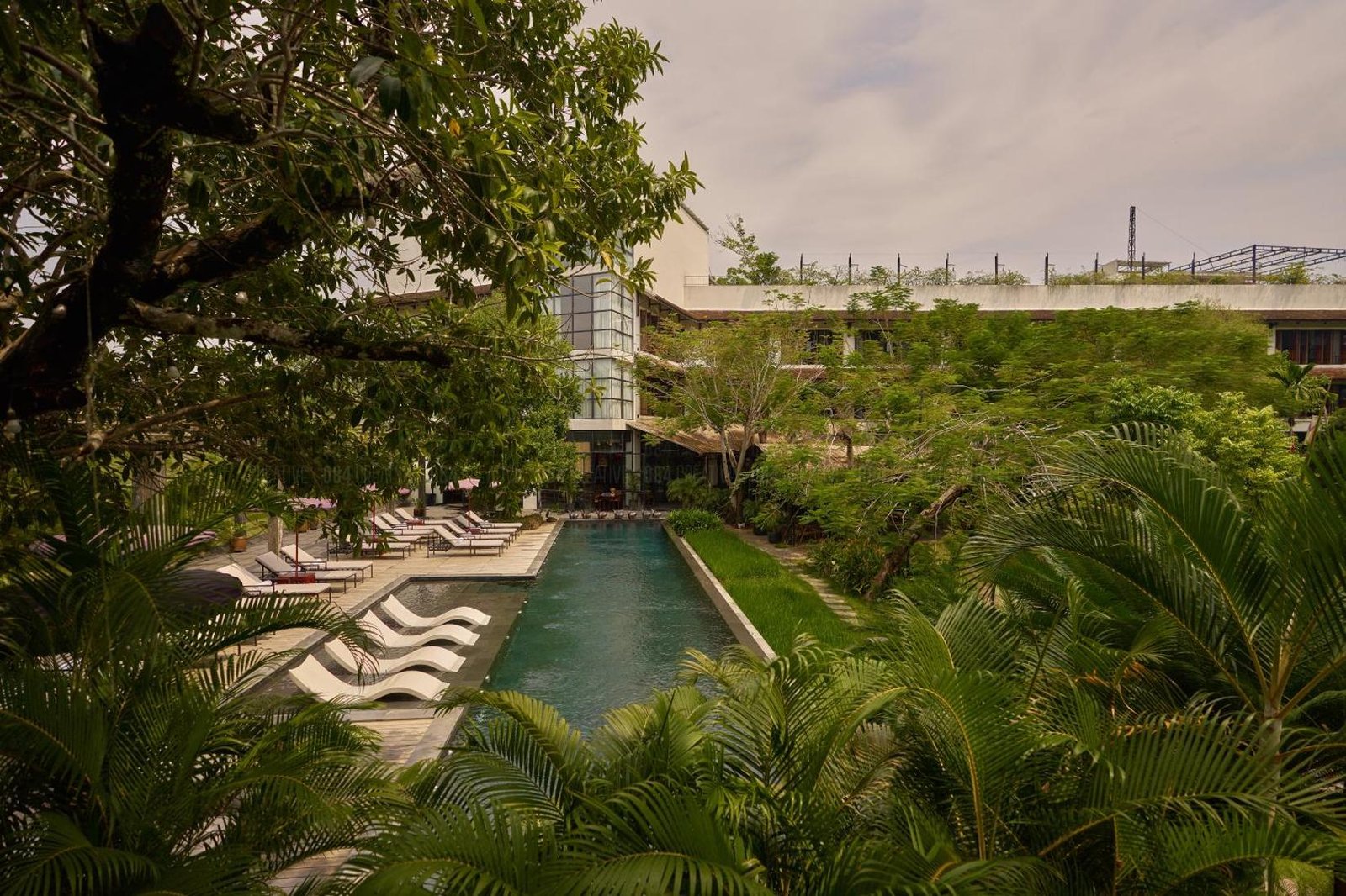 aNhill Boutique, the pool