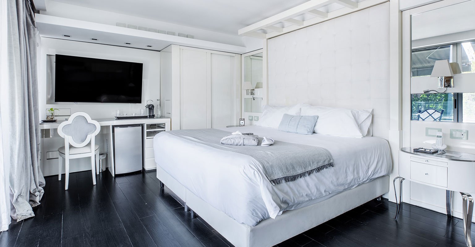 1828 Smart Hotel, rooms