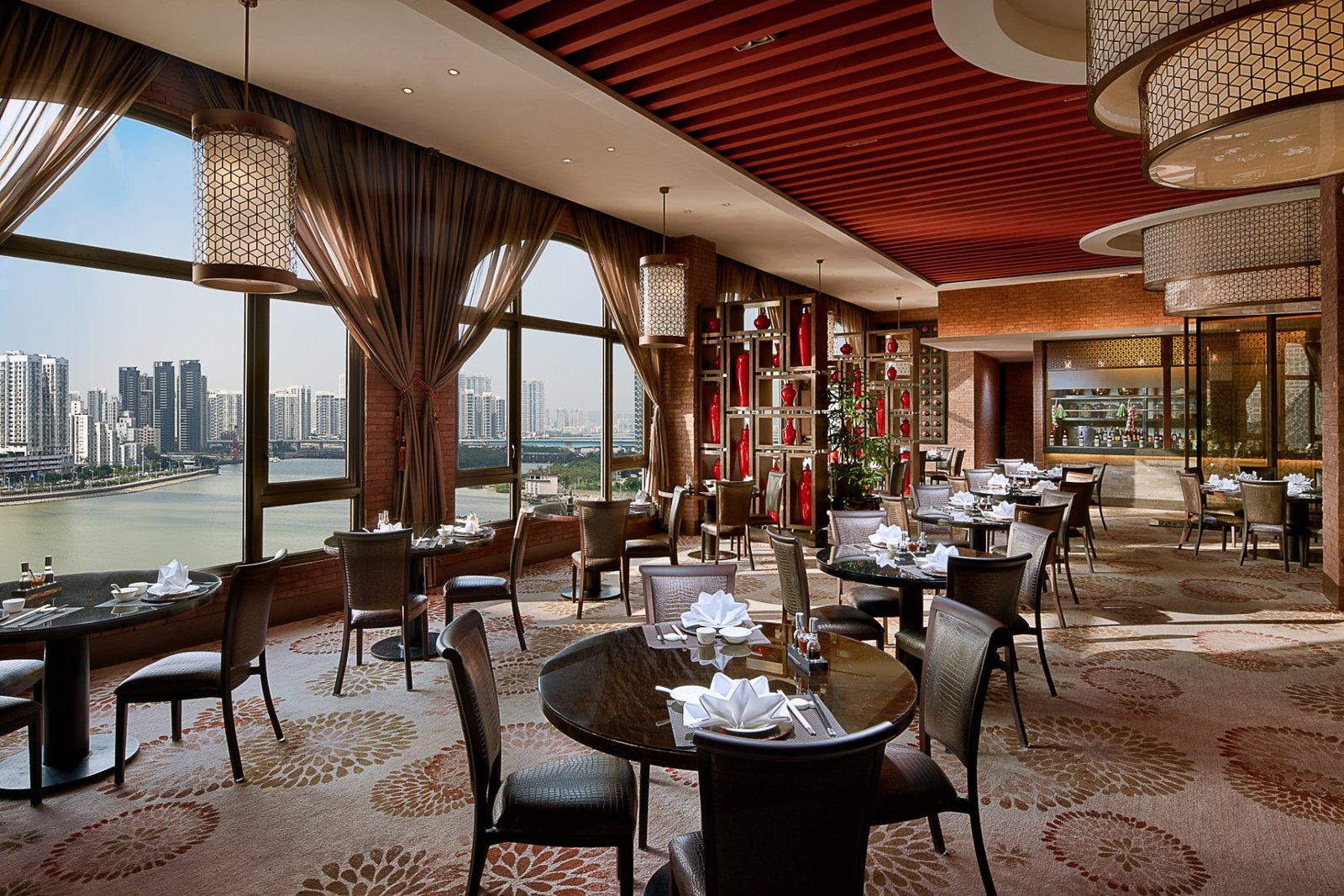 Sofitel Macau at Ponte 16, at the table