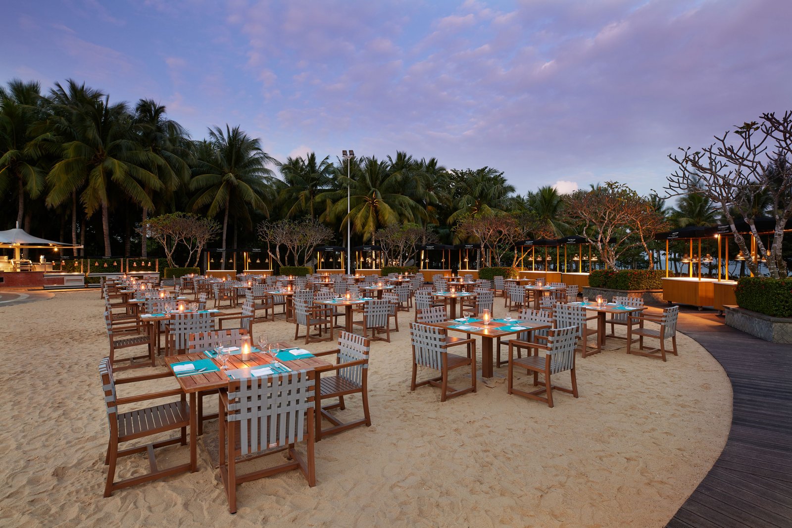 The Westin Sanya Haitang Bay Resort, at the table