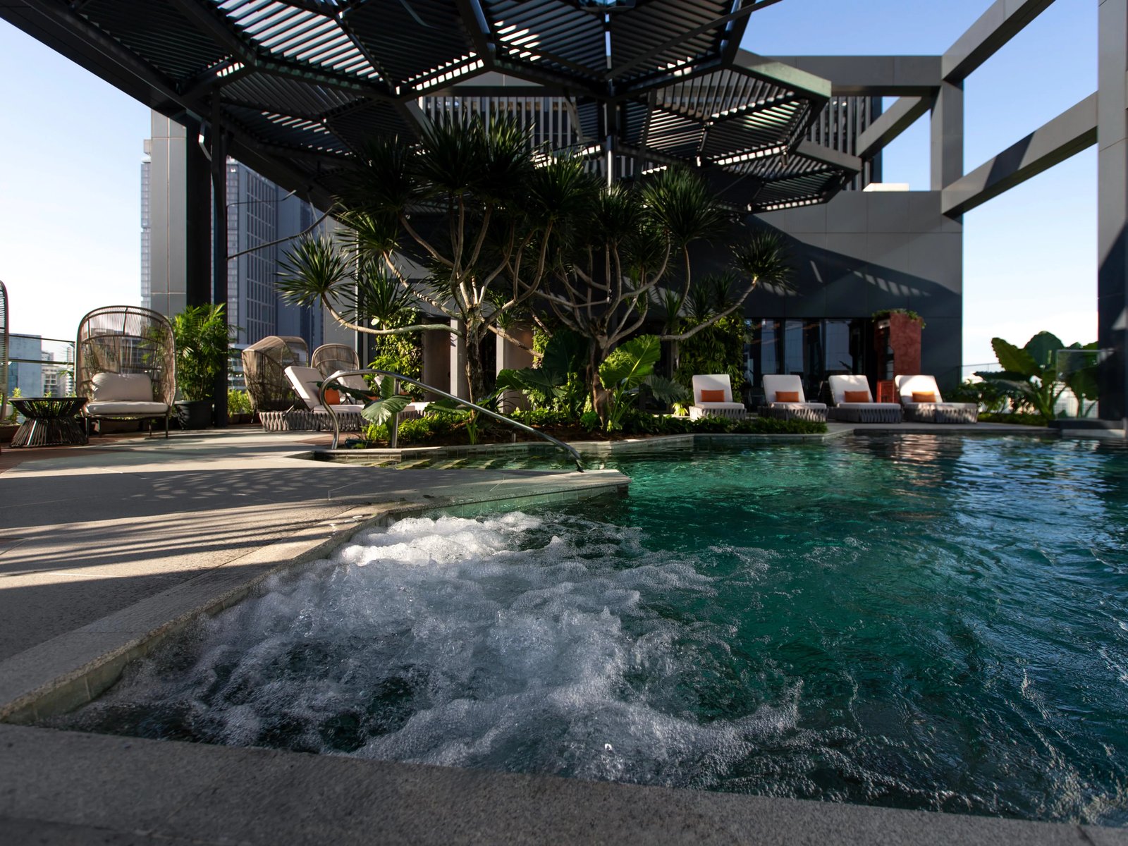 Hotel Indigo Kuala Lumpur on the Park by IHG, the pool