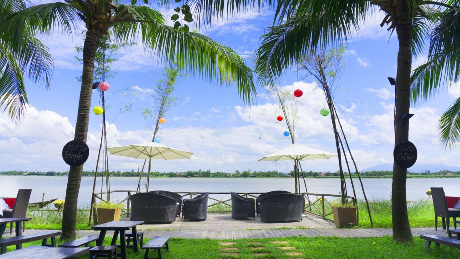 Vinh Hung Riverside Resort & Spa — eat & drink