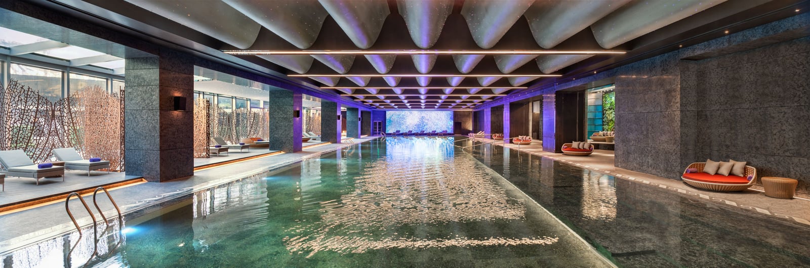 W Xi'an, the pool