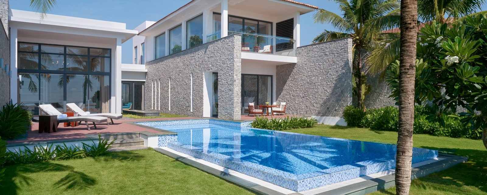 Renaissance Hoi An Resort & Spa — vibe