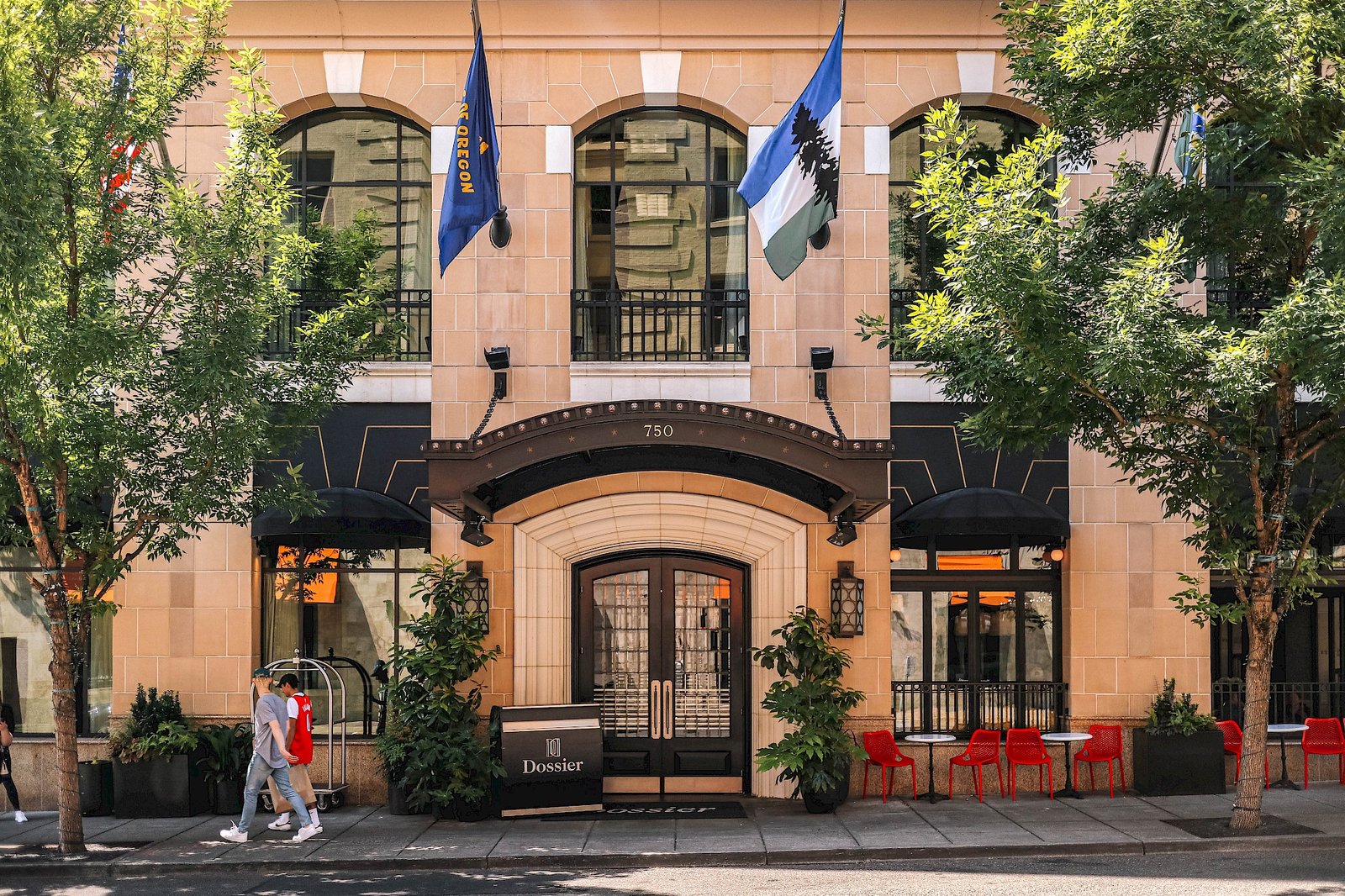 Dossier Hotel, how it began