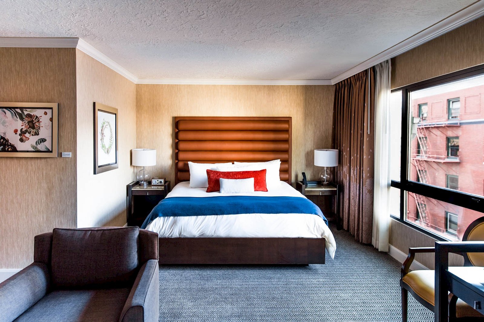 Dossier Hotel