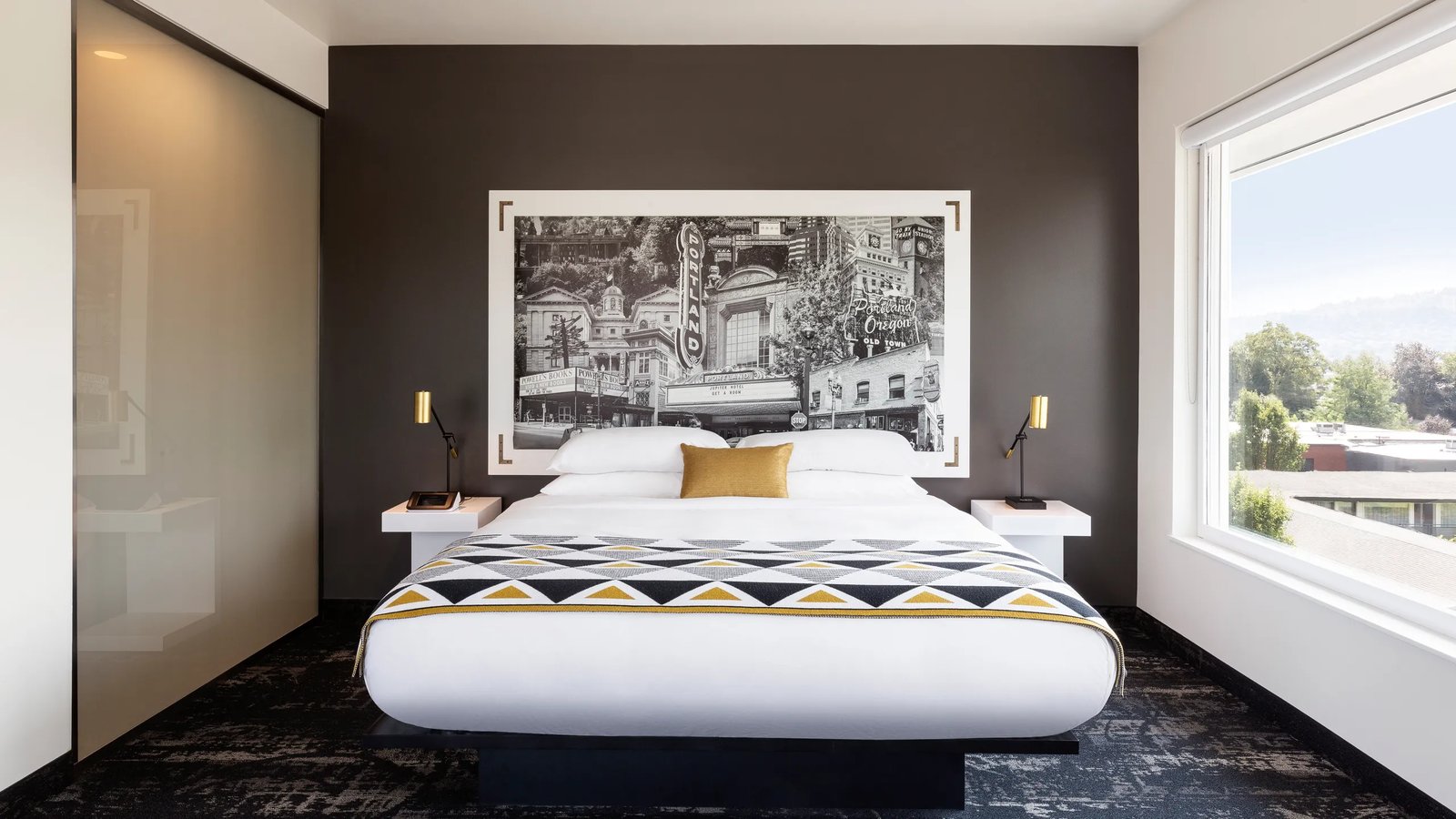 Jupiter NEXT, rooms