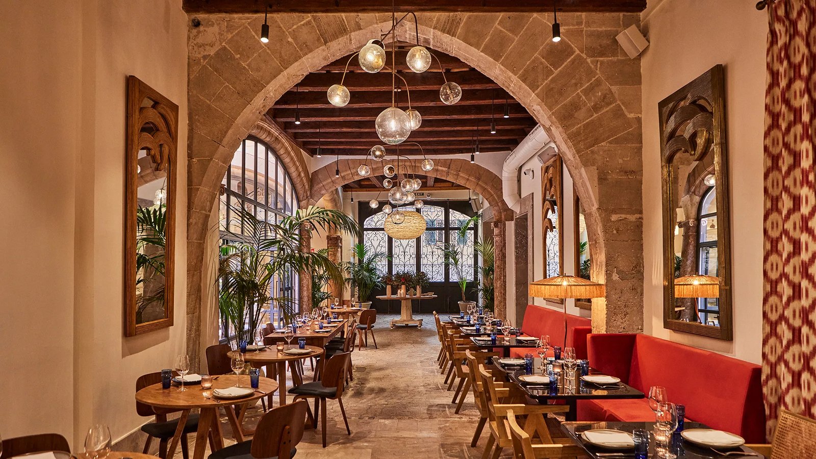 Puro Grand Hotel, beatnik grand restaurant & bar