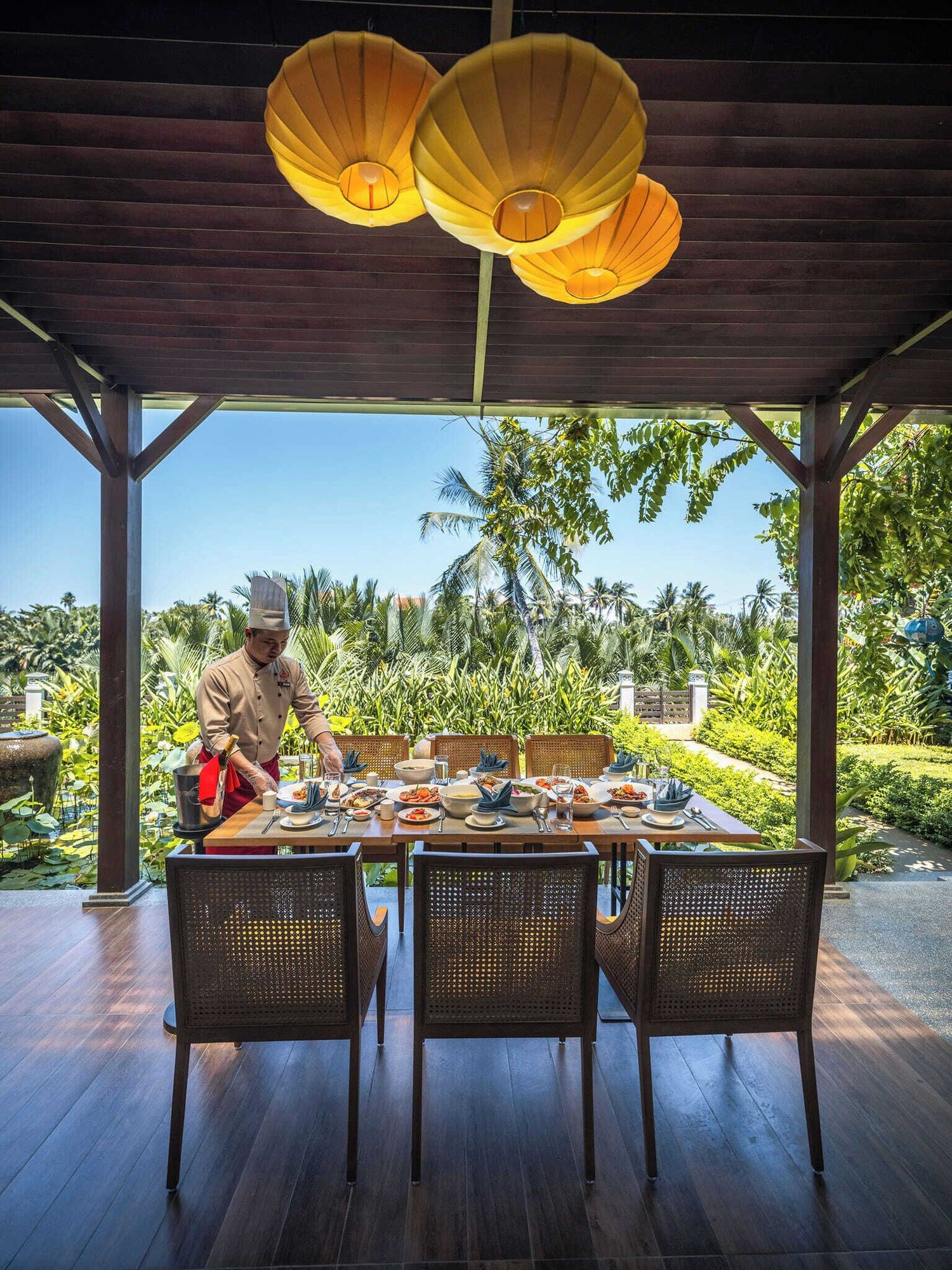 Little Oasis Hoi An — eat & drink