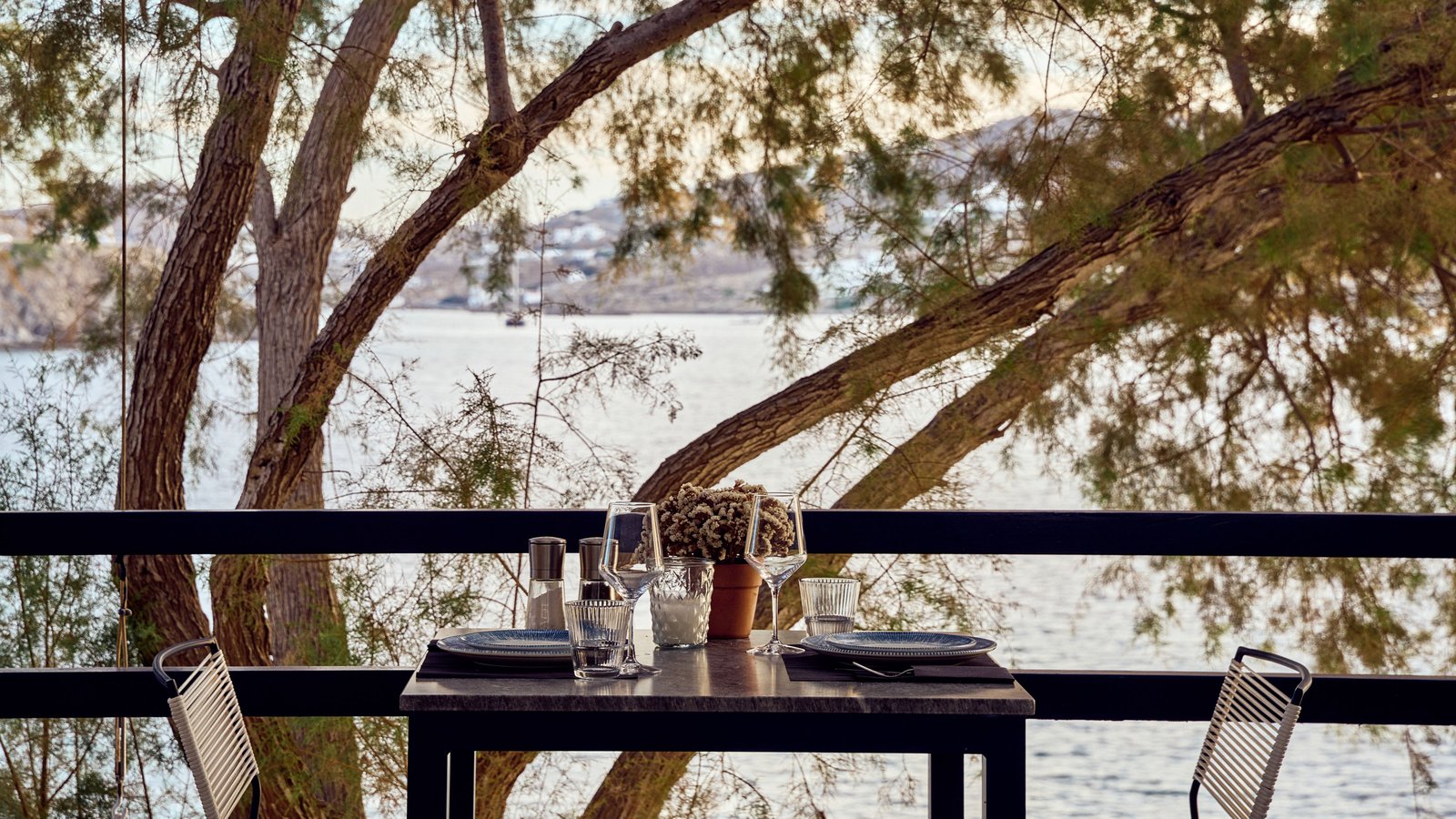 Mykonos Theoxenia, apanemi restaurant