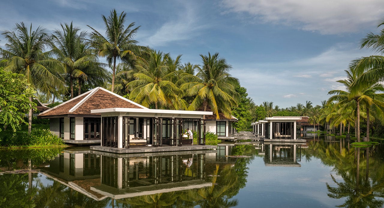 Four Seasons Resort The Nam Hai — vibe