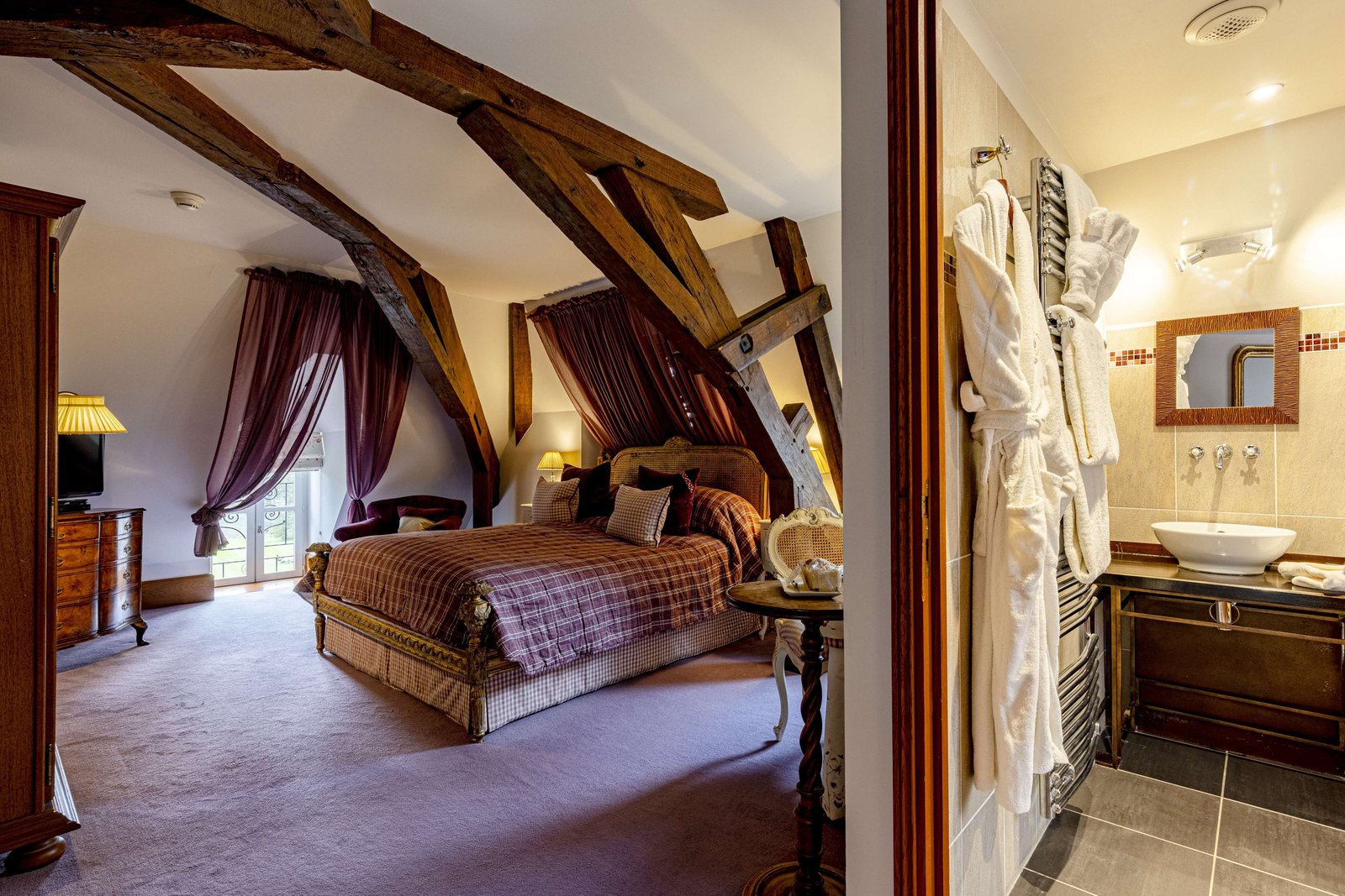 Abbaye de la Bussière, rooms