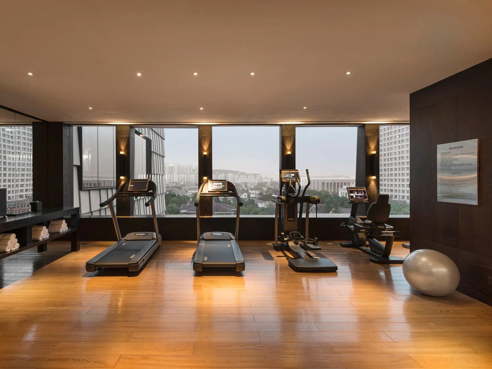 Hyatt Regency Wuhan Optics Valley, the spa