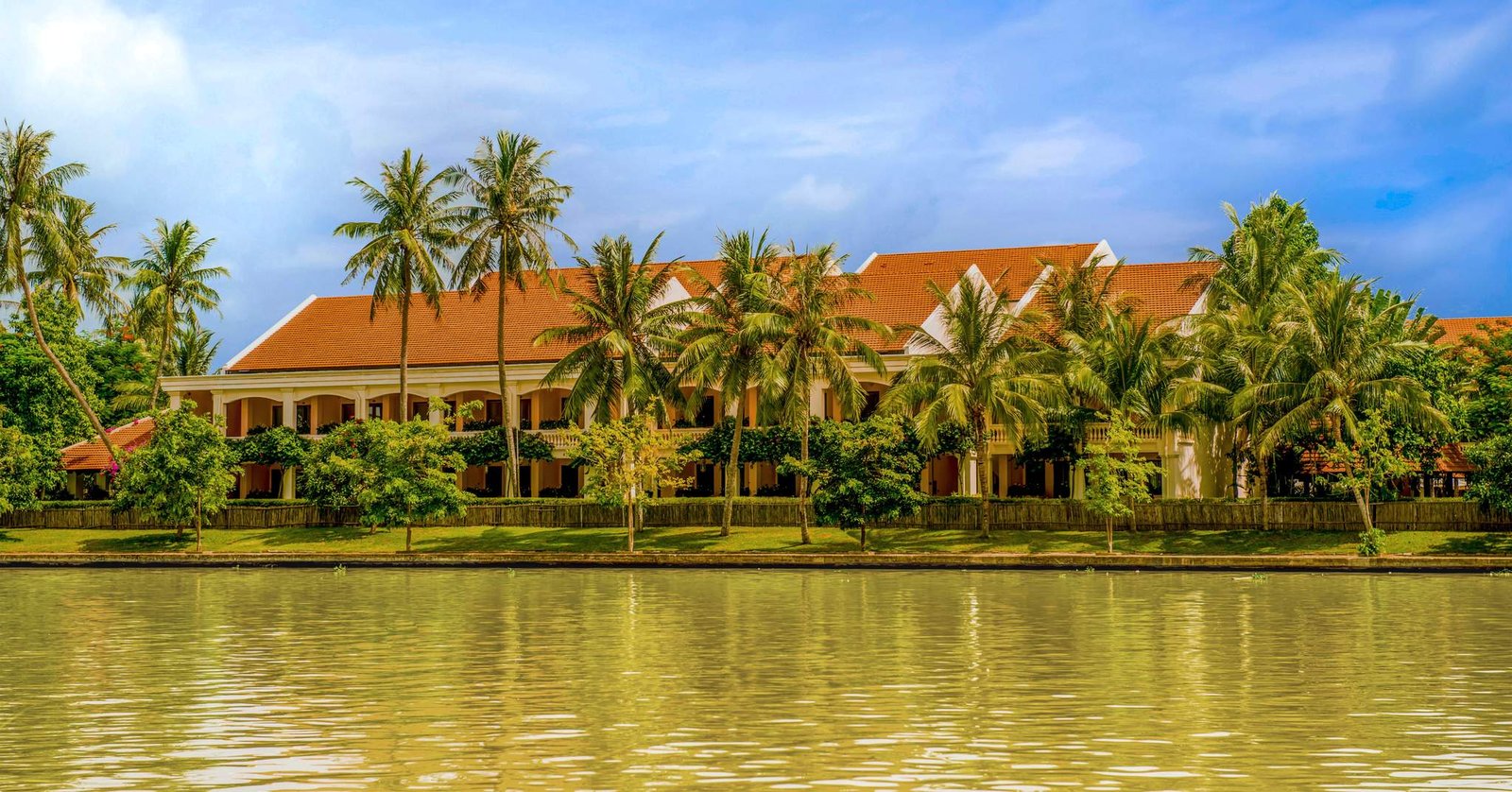 Anantara Hoi An Resort — vibe