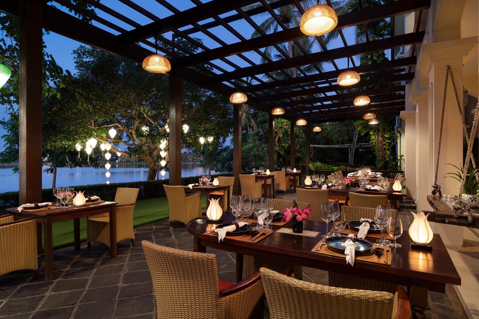 Anantara Hoi An Resort, hoi an riverside restaurant