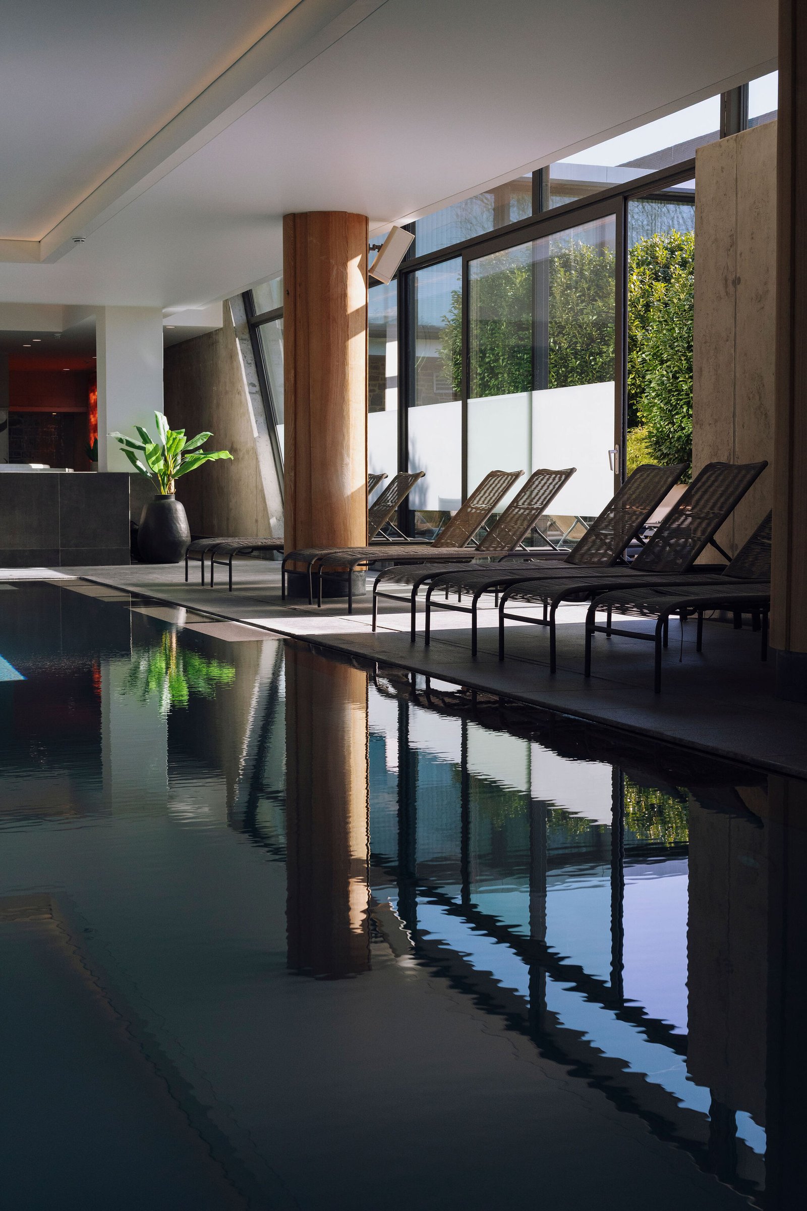 Domaine des Terres du Val, the pool