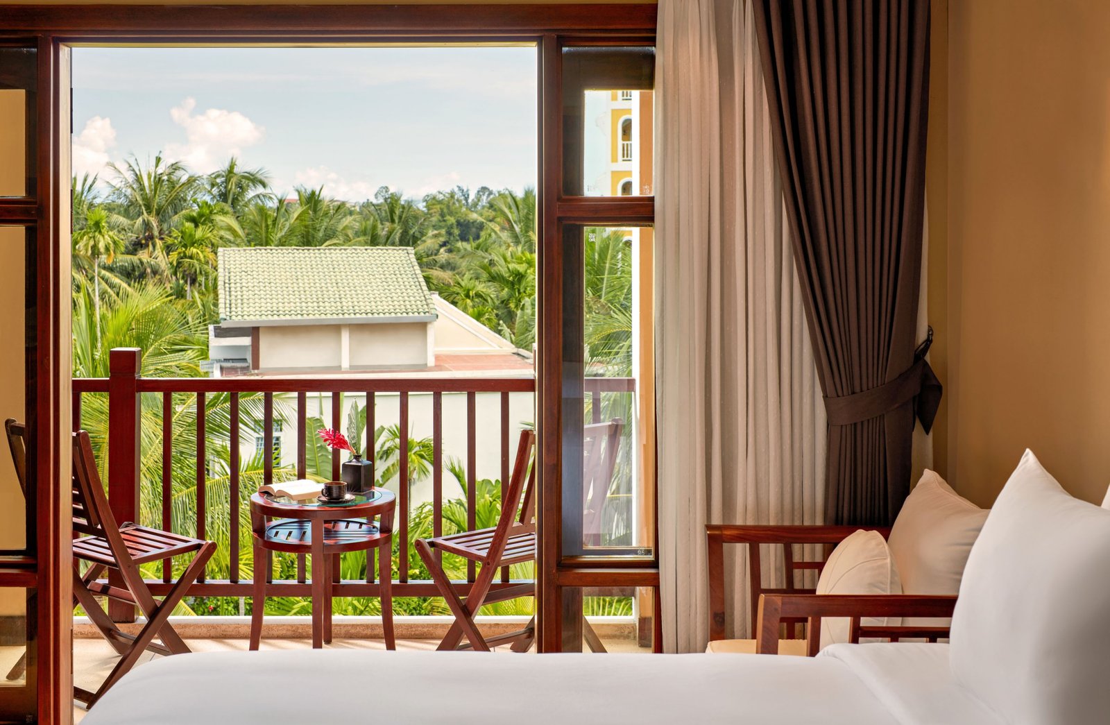 La Siesta Hoi An Resort & Spa — vibe
