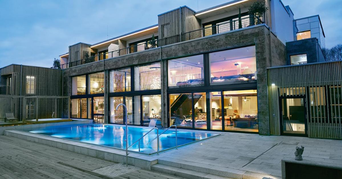 Landhotel Voshövel, the pool