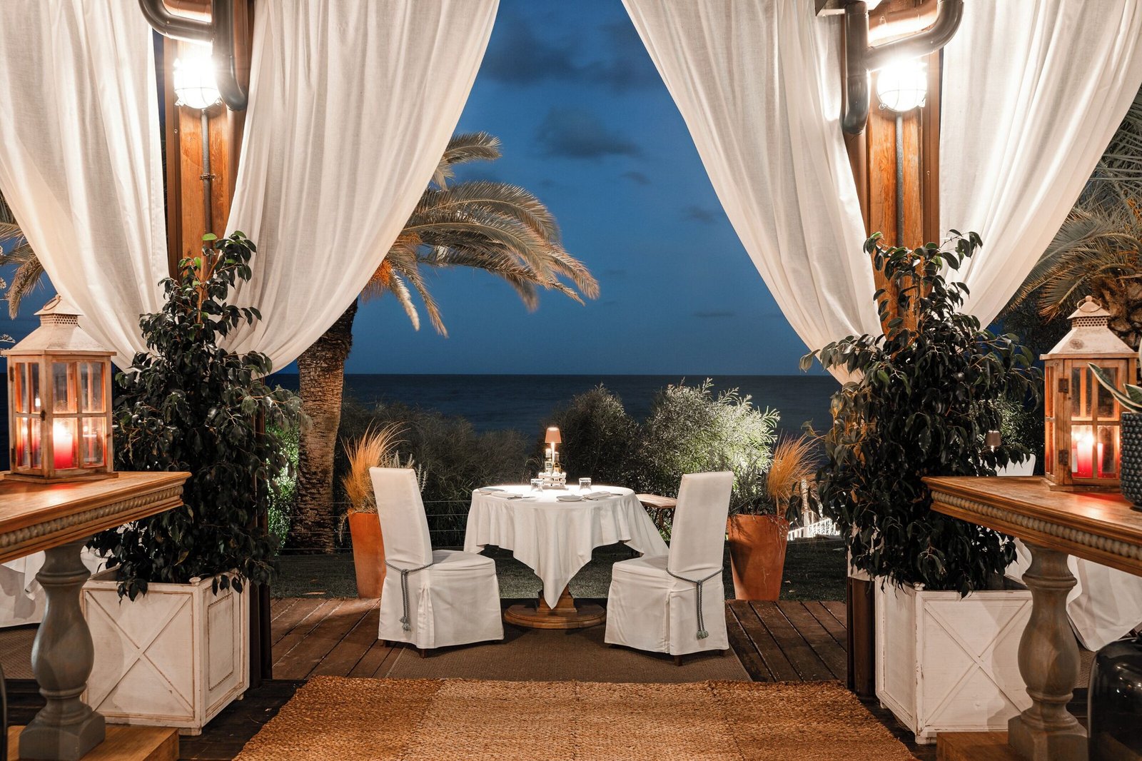 La Villa del Re, at the table