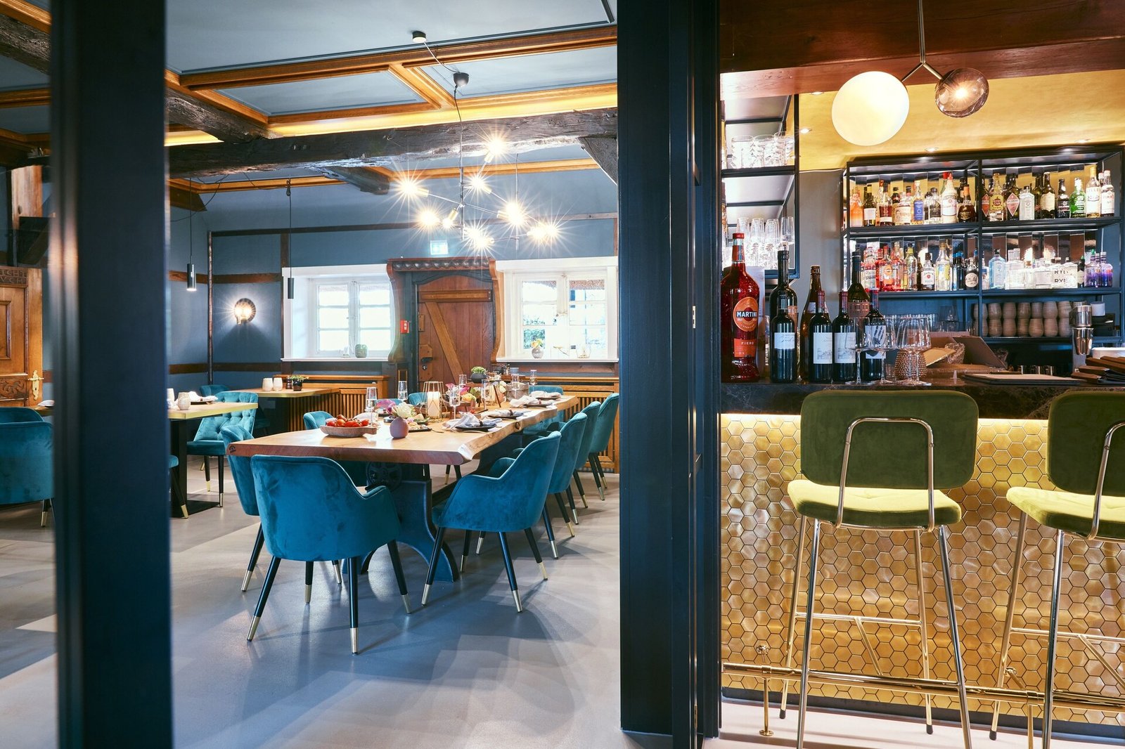 Meinsbur Boutique Hotel & Restaurant, hotel bar & lounge