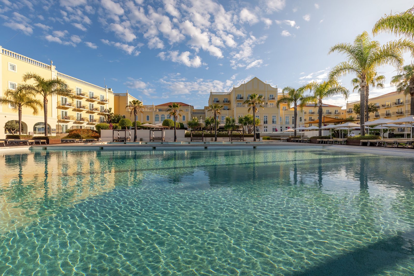 Domes Lake Algarve, the pool