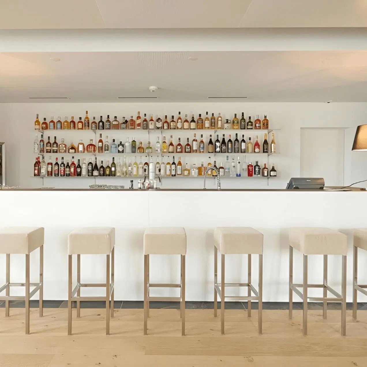 Hotel AVA, ava bar